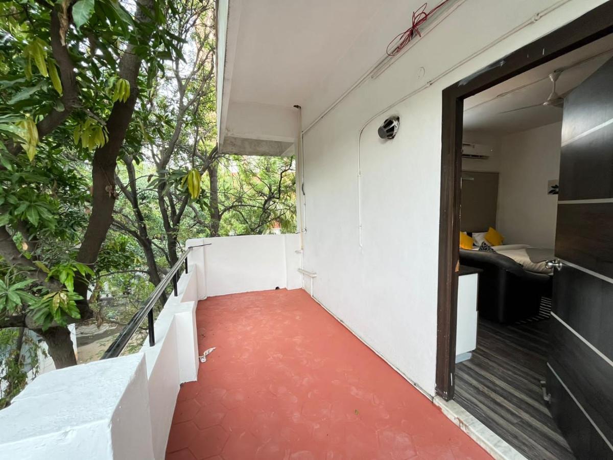 Bedchambers Serviced Apartments, Hyderabad Bagian luar foto