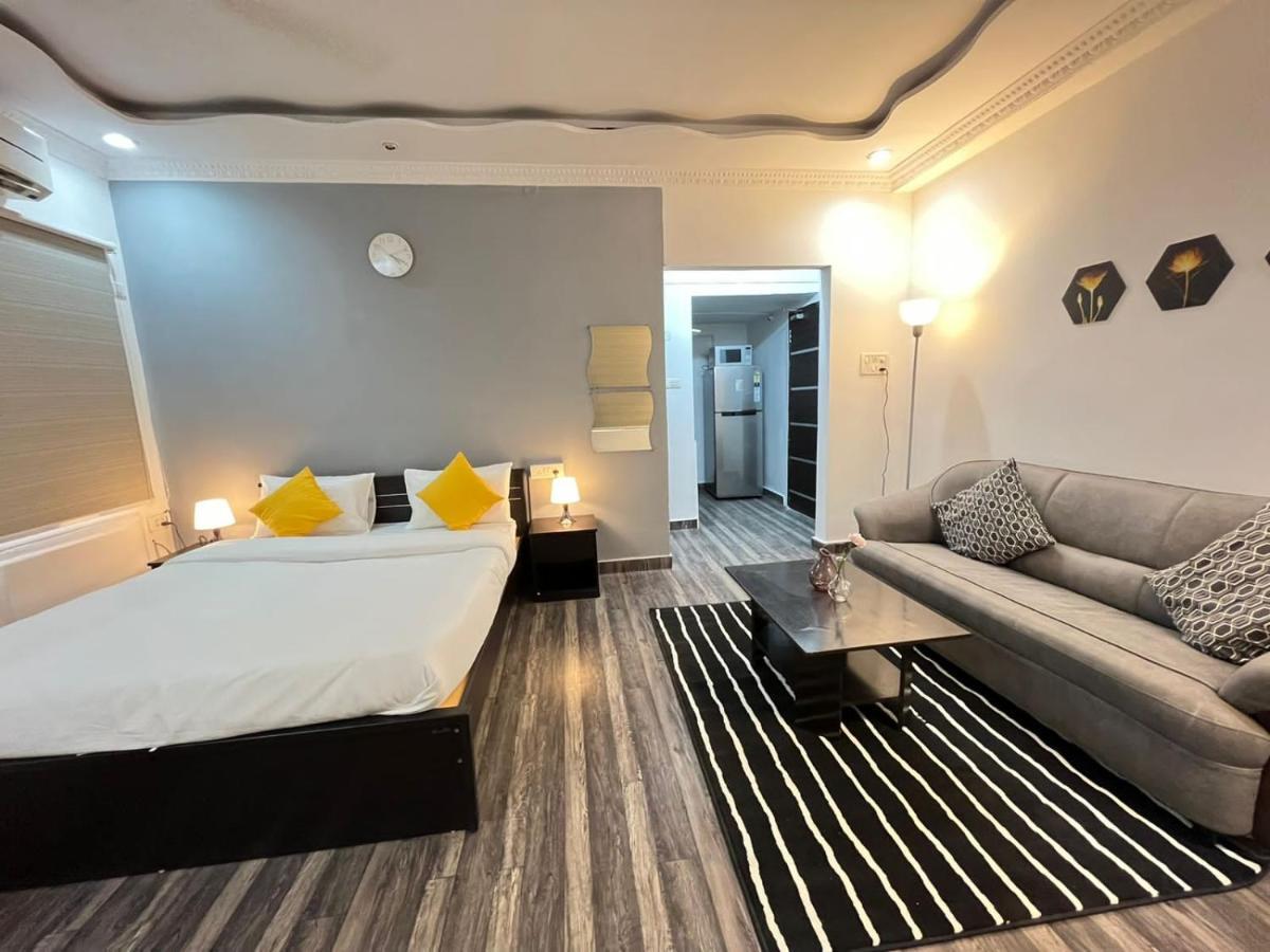 Bedchambers Serviced Apartments, Hyderabad Bagian luar foto